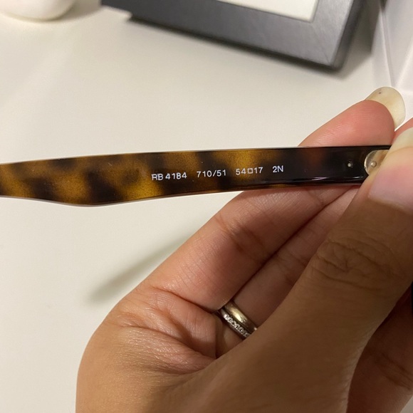 Rayban sunglasses - Picture 4 of 4